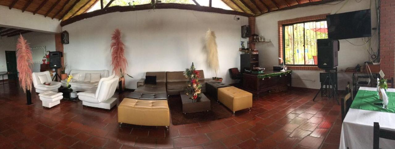 Hotel Campestre la Loma Curití Esterno foto