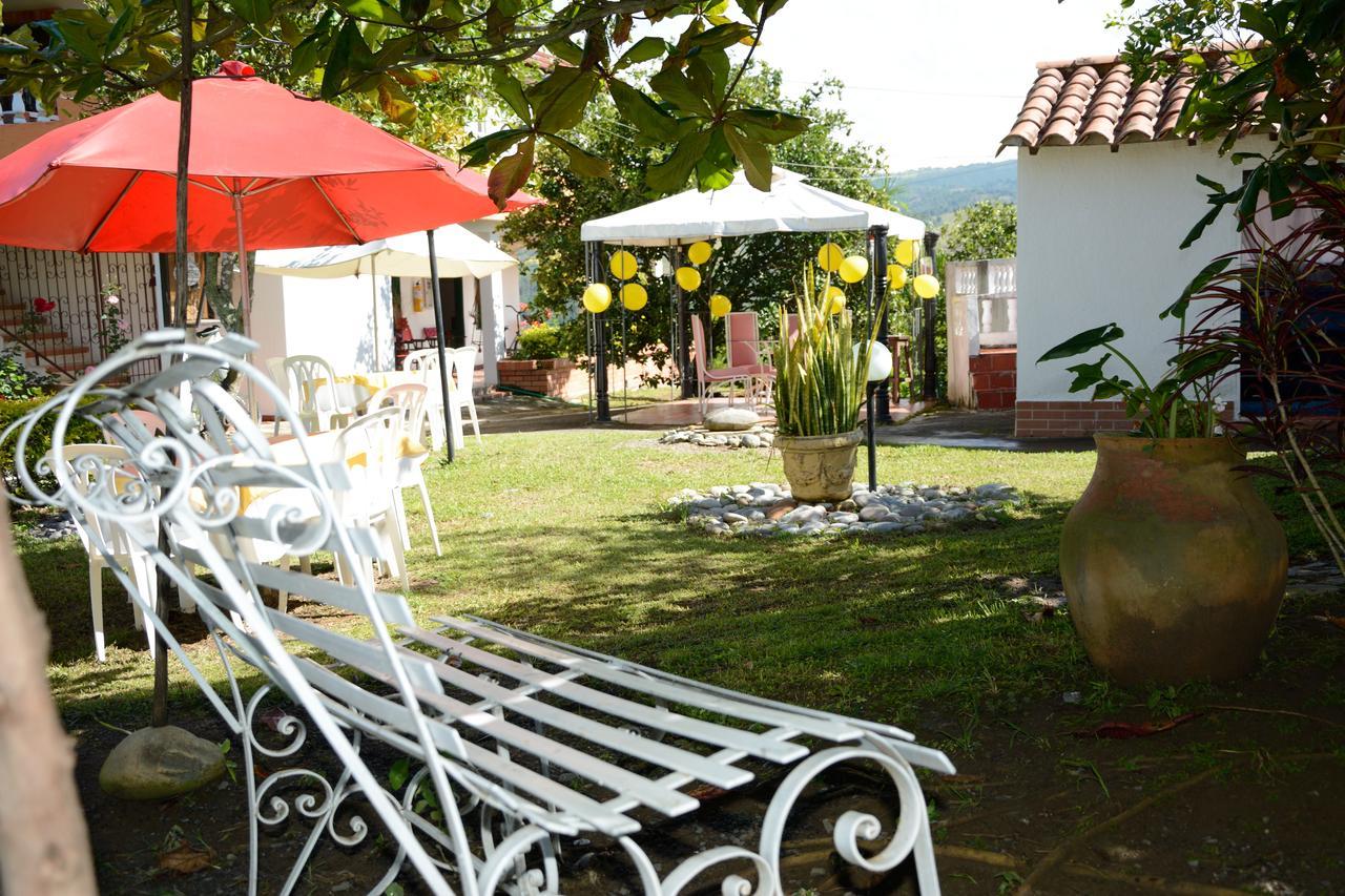 Hotel Campestre la Loma Curití Esterno foto