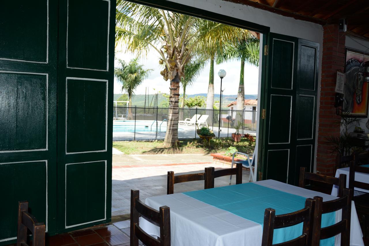 Hotel Campestre la Loma Curití Esterno foto